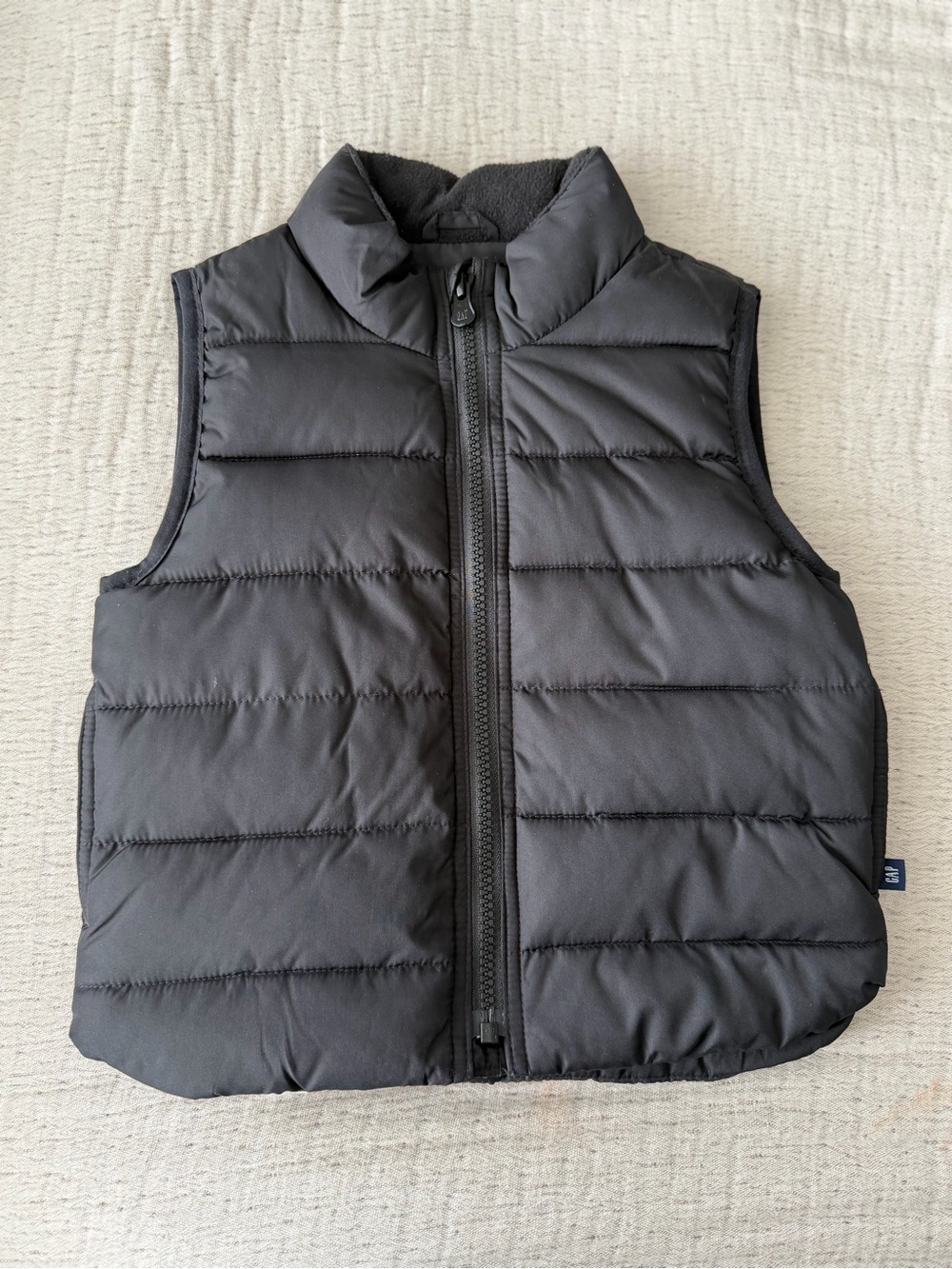 GAP 2T Toddler Black Quilted Puffer Vest